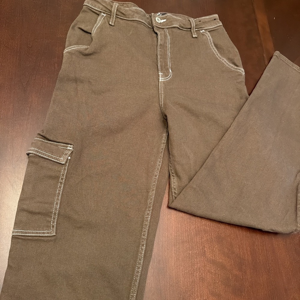 Hollister Ultra High-Rise Dad Jean Brown Cargo White Contrast Stitch 7R W28 L31